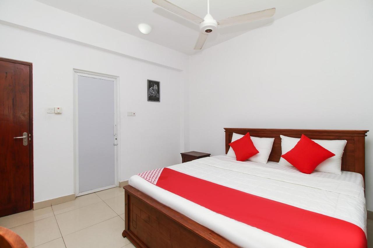 Reliance Hotel Boralesgamuwa Ngoại thất bức ảnh